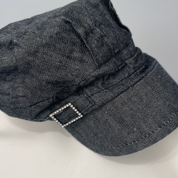 Icing hat with cute detail buckle. Size OS, Bundle & Save!! - Picture 2 of 3